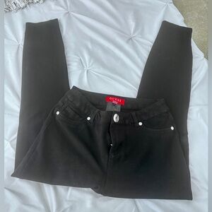 GUESS Women's Classic Black Skinny Jeans